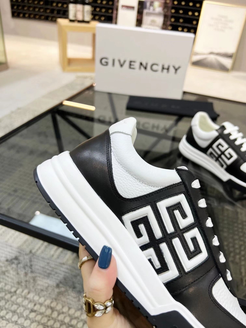 Givenchy Sneakers